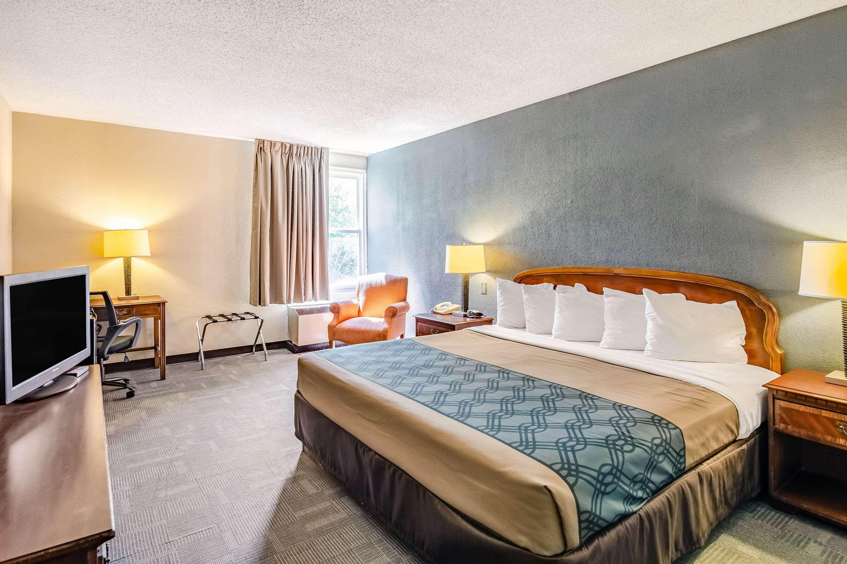 Econo Lodge Inn & Suites Radford-Blacksburg Area エクステリア 写真