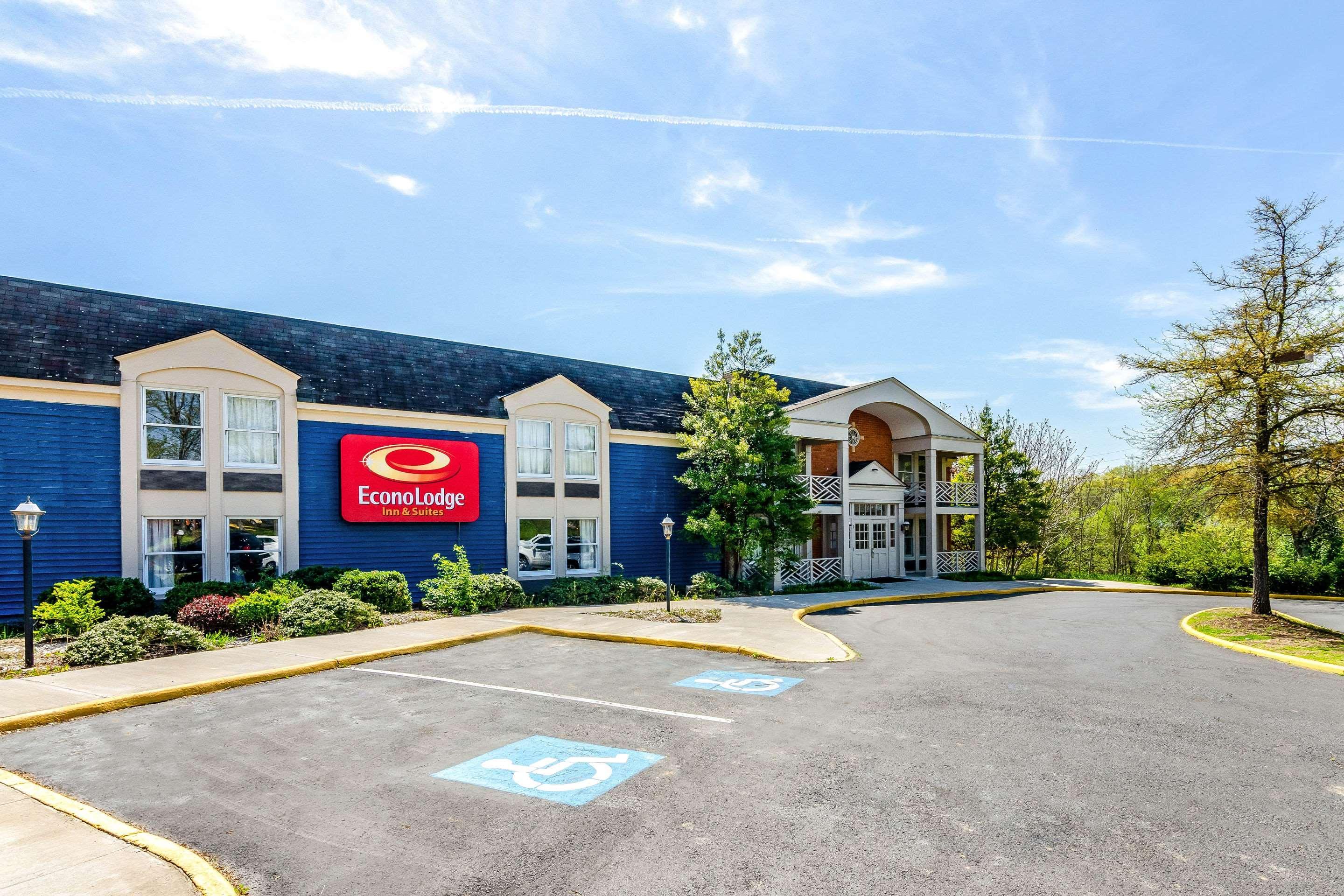 Econo Lodge Inn & Suites Radford-Blacksburg Area エクステリア 写真